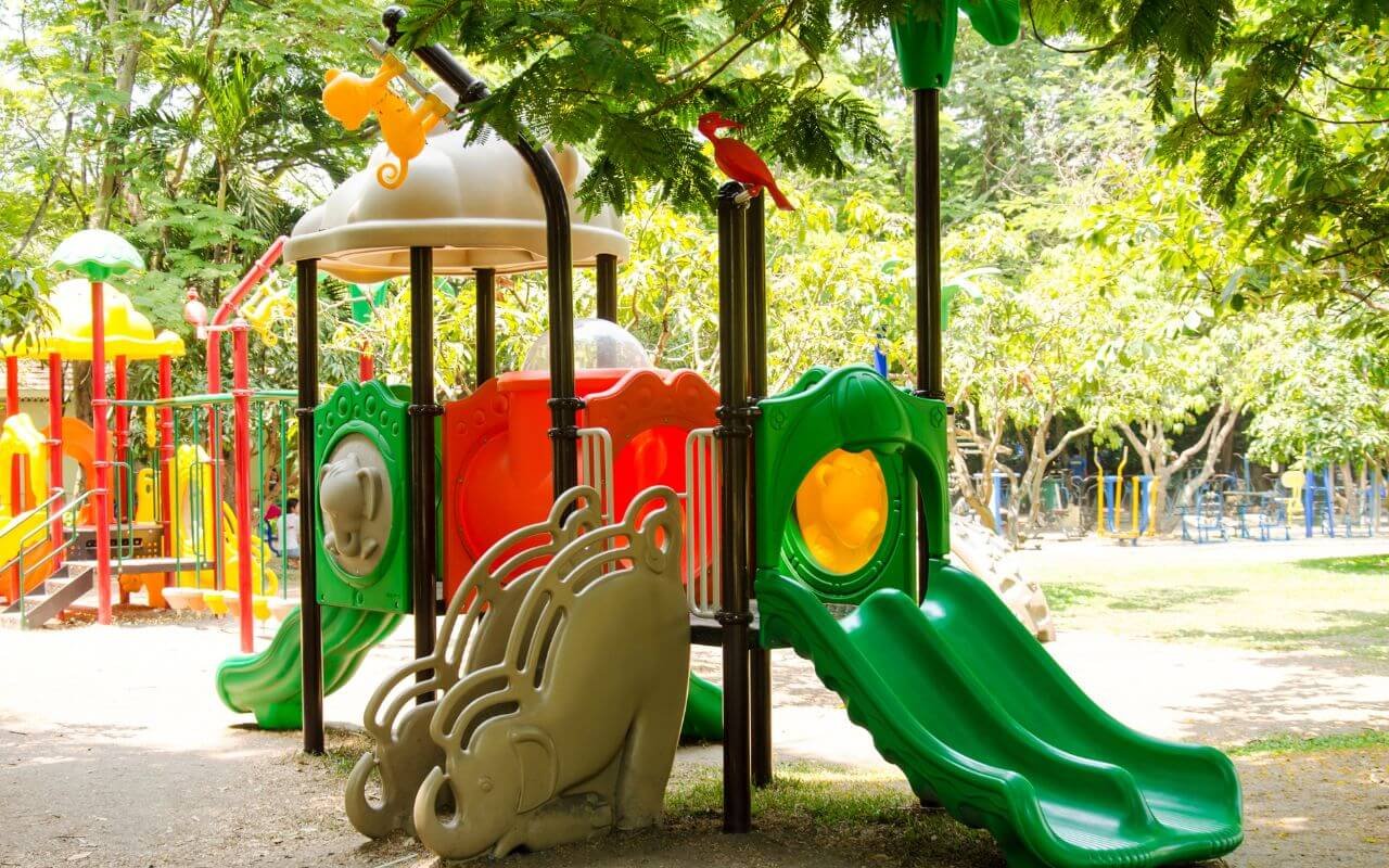 KIDZ PLAY AREA